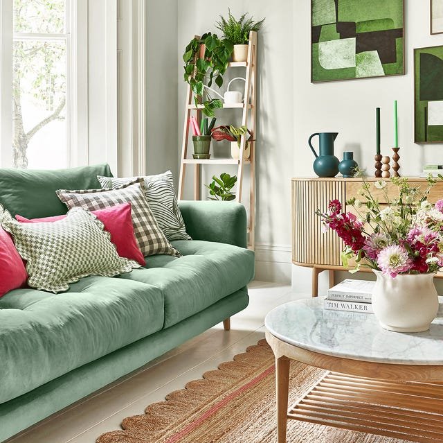 green-living-room-ideas-6686aa375e682.jpg