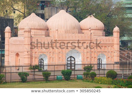 exterior-lalbagh-fort-mosque-dhaka-450w-305850245.jpg