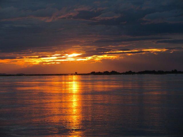 brahmaputra-2081721_1920.jpg