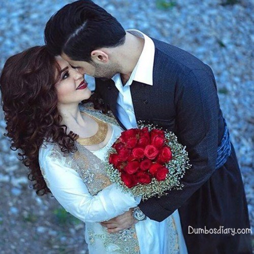 love-couple-with-roses.jpg