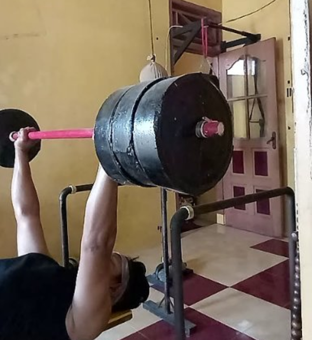 Barbell.png