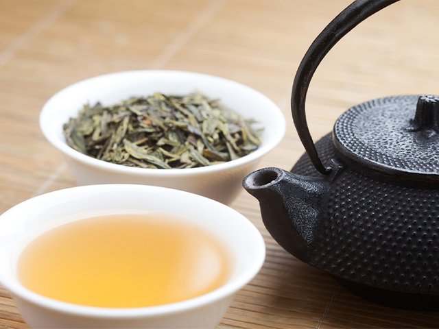 green-tea-kettle-732x549-thumbnail.jpg