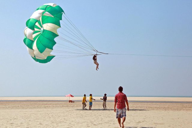 water_sports_at_coxs_bazar.jpg