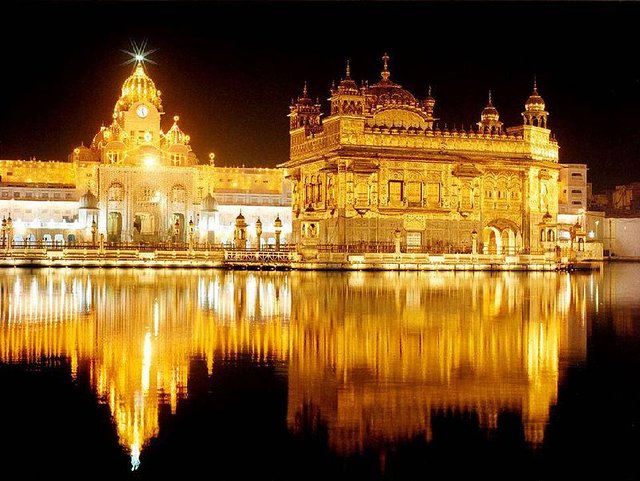 -Golden_Temple_India.jpg