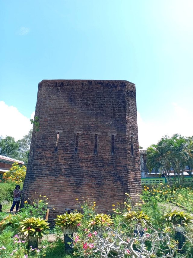 Khuk Khi Kai7.jpg