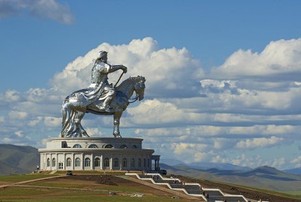 qVqNIE42tp70OHMb_mongolia-tov-province-gengis-khan-monument-tuul--bruno-morandi.jpg