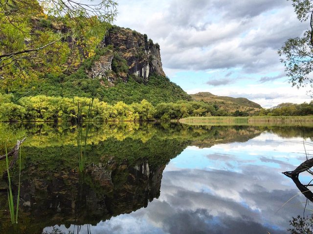 Diamond Lake, Wanaka.jpg