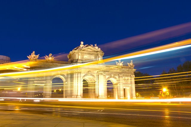 Puerta de Alcalá - Madrid.jpg