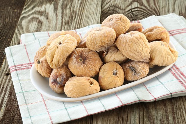 Naturel-Jumbo-Kuru-Incir-250-gr-resim-295-min.jpg