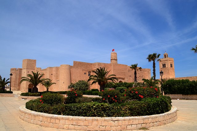 Le_Ribat_de_Monastir_42,_mai_2013.jpg