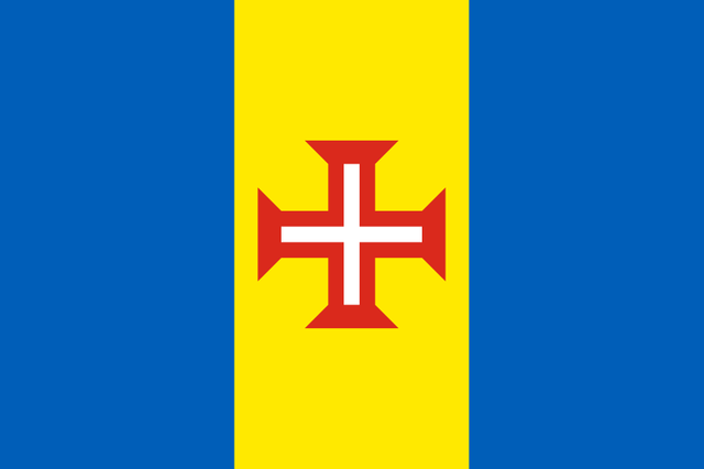 800px-Flag_of_Madeira.svg.png