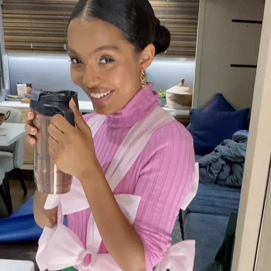 yara-shahidi-pink-bow-outfit-instagram.webp