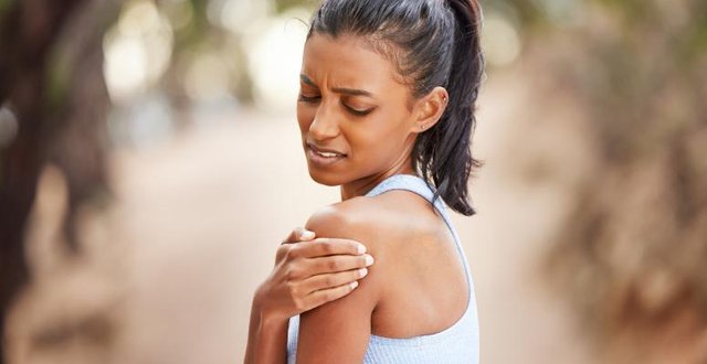 11 Ways To Relieve Shoulder Pain Without Medication.jpg