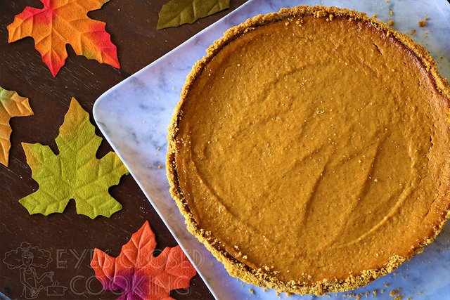 EyesClosedCooking_PumpkinPie_04.jpg