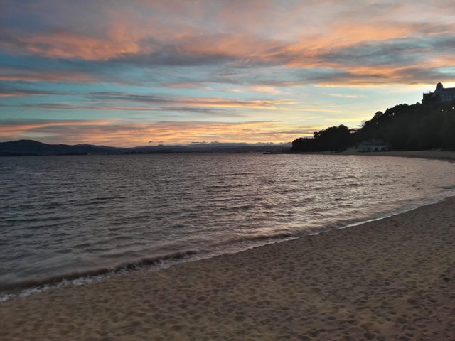 Playa de La Magdalena, Santander, España..jpg