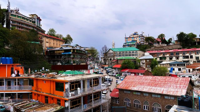 mall-road-murree-pakistan-early-morning-such-beautiful-place-to-stay-beautiful-lush-green-spots-like-ayubia-natia-gali-92090142.jpg