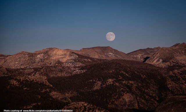 FullMoonOverTheMountains-062518.jpg