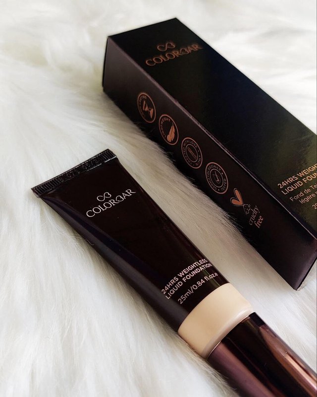 Colorbar 24HRS Weightless Liquid Foundation Review FW 2.1.jpeg