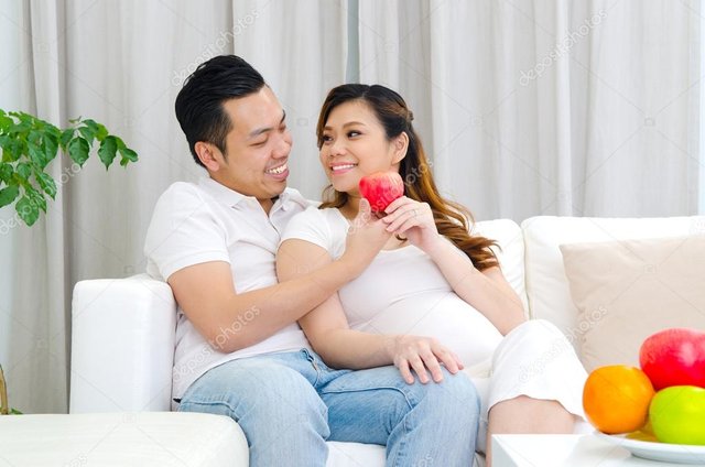 depositphotos_90267474-stock-photo-asian-pregnant-woman-and-husband.jpg