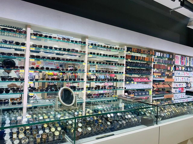 glasses.jpg