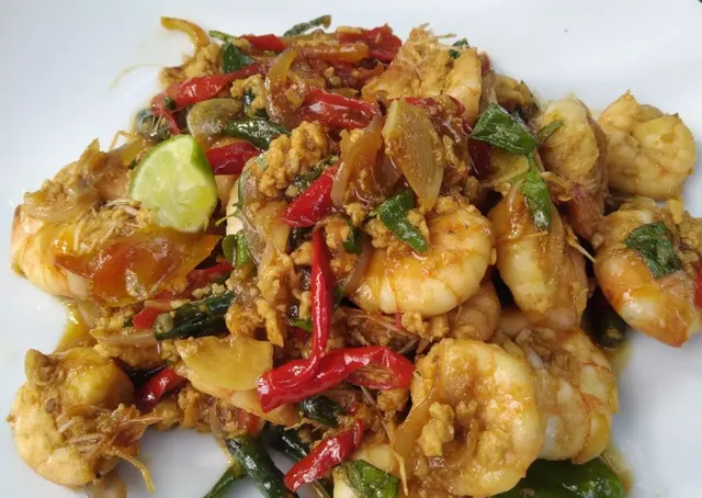 udang-telur-tumis-mentega-foto-resep-utama.webp