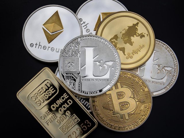 cryptocurrency-3409725_1920_7.jpg