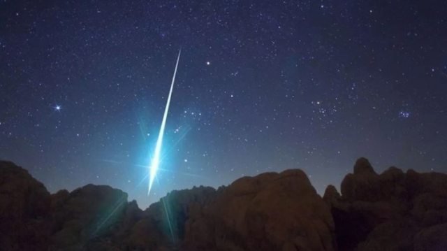reportan-la-caida-de-un-meteorito-sobre-valencia-este-9feb.jpg