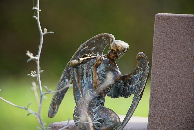 stone-angel-5604112_640.jpg