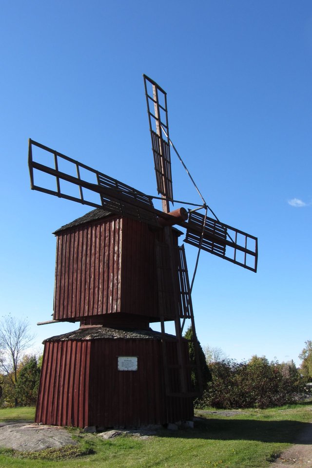 Windmill 3  (1).JPG
