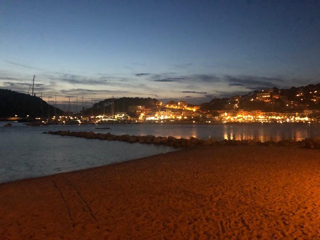 Hafen bei Nacht 2.jpg