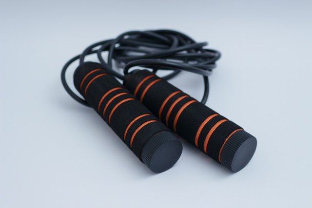 exercise-equipment-skipping-rope-gym-sport-45056.jpg