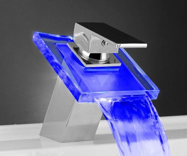 water-temperature-sensitive-led-faucet.jpg