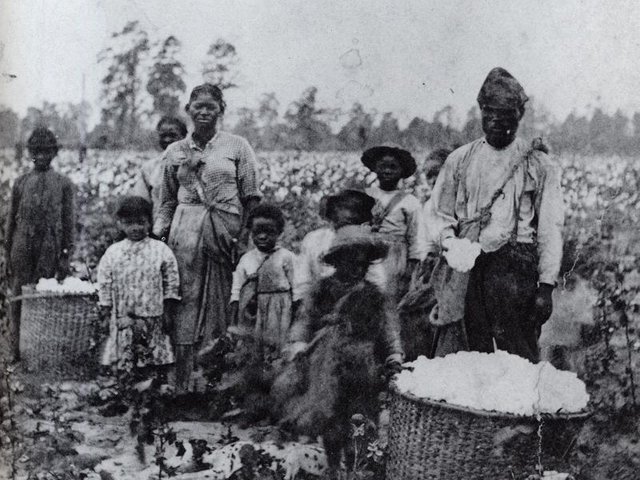 Family_of_slaves_in_Georgia,_circa_1850.jpg