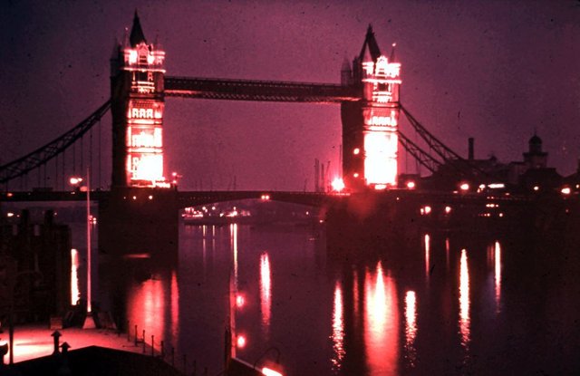 Tower Bridge.jpg