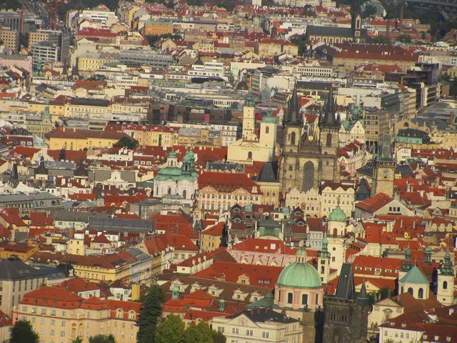 Prague0 - Tyn Cathedral from Petrin Twoer.jpg