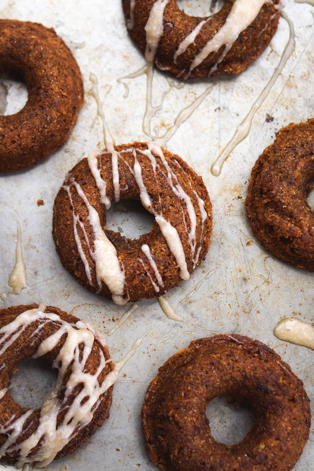 Carrot Cake Baked Doughnuts with Maple Coconut Icing (Vegan) (2).jpg