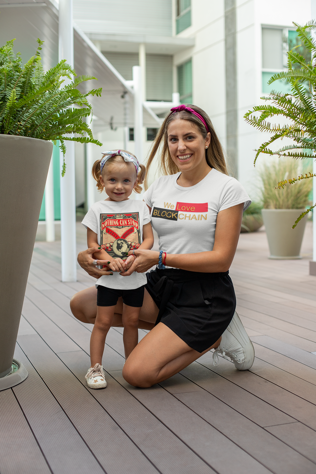 t-shirt-mockup-of-a-cool-mom-with-her-little-girl-26497.png