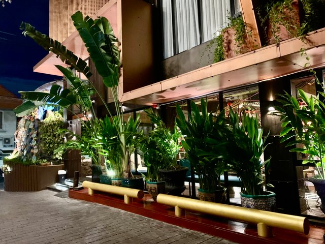 Dhevi Bangkok Hotel39.jpg