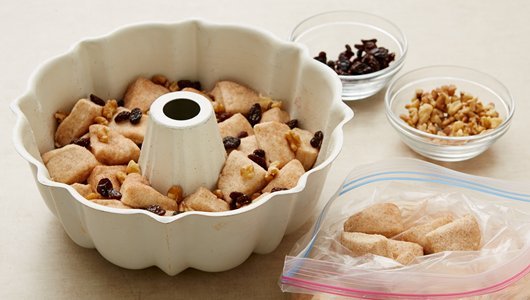 Monkey-bread-aux-noix-et-raisins2.jpg