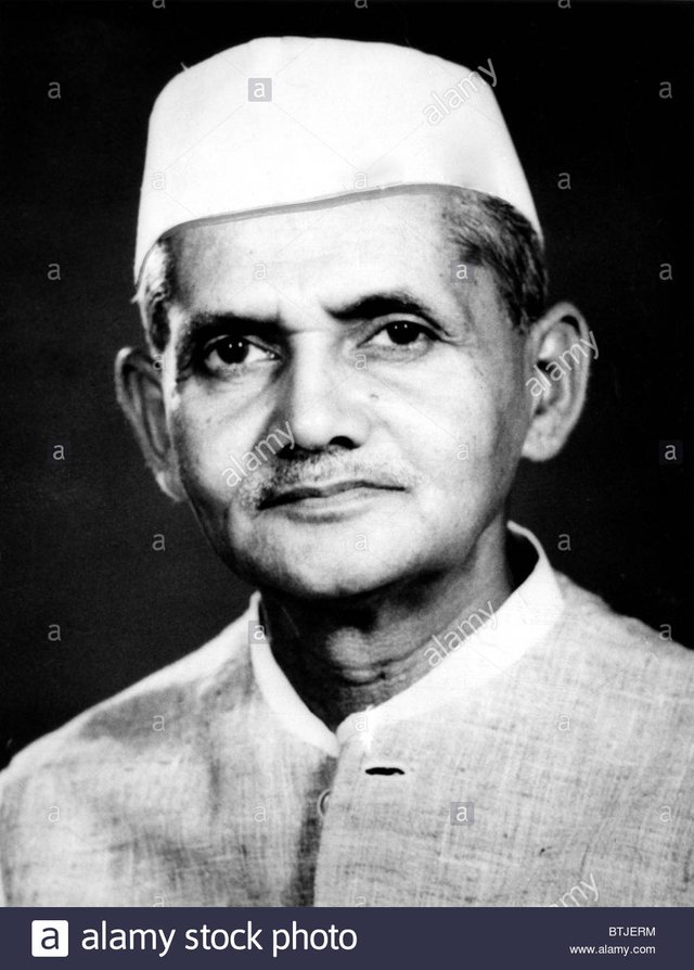 indian-prime-minister-lal-bahadur-shastri-1964-BTJERM.jpg