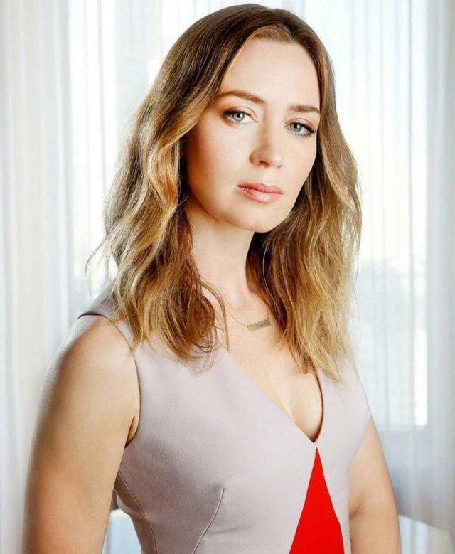 emily-blunt-768x935.jpg