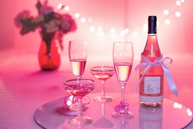 pink-wine-1964457_1280.jpg