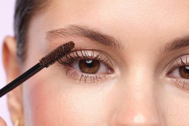 Mascara new.jpg