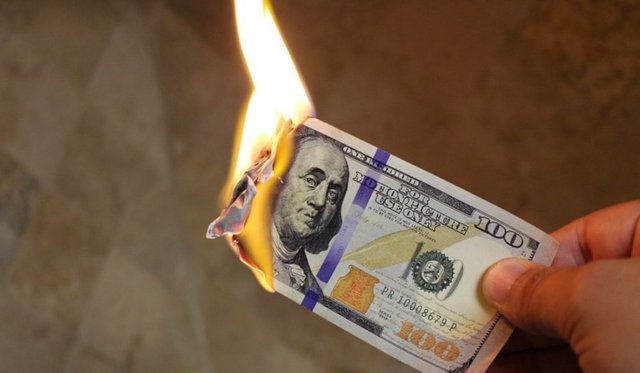 burning-money_small.jpg