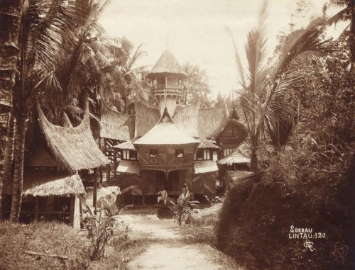 Soerau Lintau di Padang, 1880. Stoop..jpg