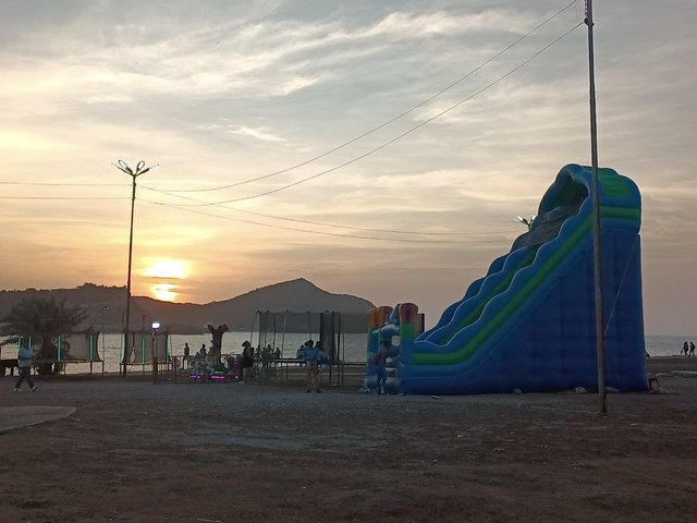 Hora Dorada en el parque.jpg