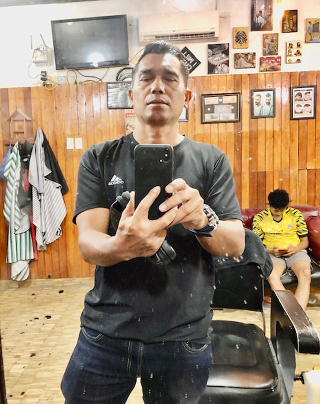 LGS Hair Cut_06.jpg