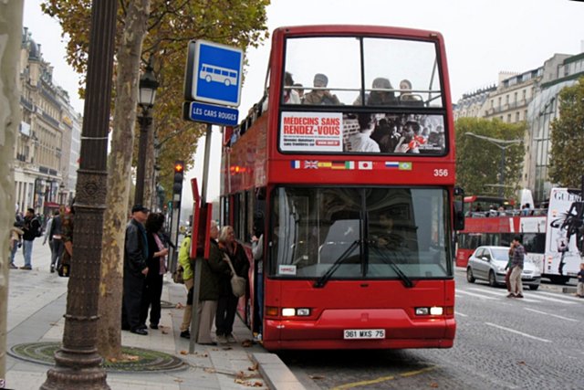 b-EU121023-171450.jpg