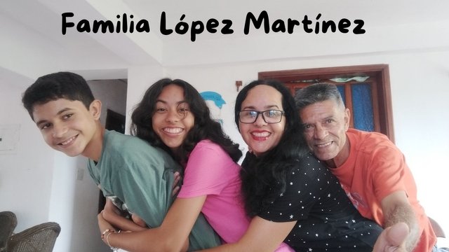 Familia López Martínez.jpg