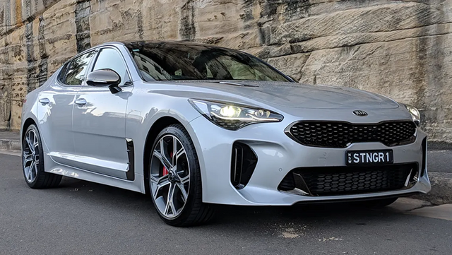 2019-Kia-Stinger-GT.PNG